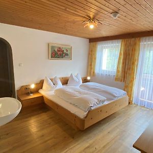 Kamer met een King Size Bed